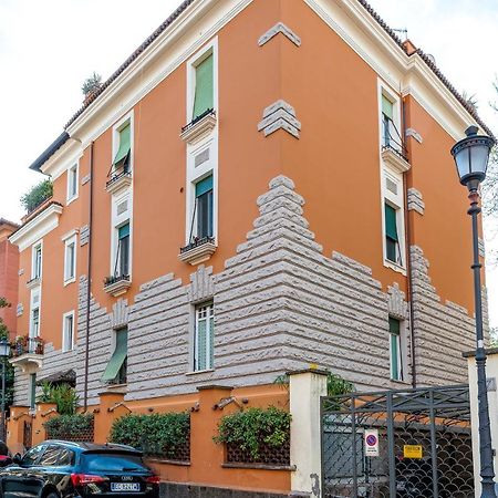 Tour De Rome Apartment Bagian luar foto