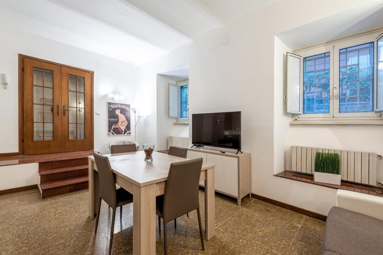 Tour De Rome Apartment Bagian luar foto